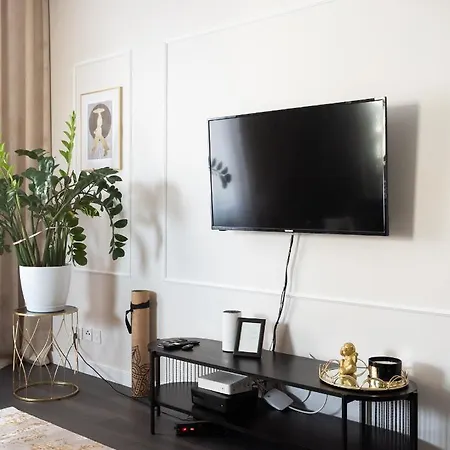 Wola Park Lovely - Near Metro Appartamento Varsavia