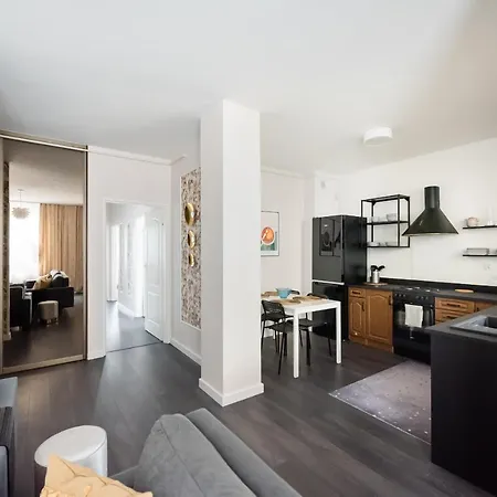 Apartamento Wola Park Lovely - Near Metro *
