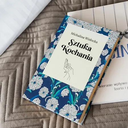 Wola Park Lovely - Near Metro Appartamento