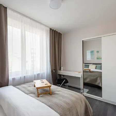 Wola Park Lovely - Near Metro * Varsavia